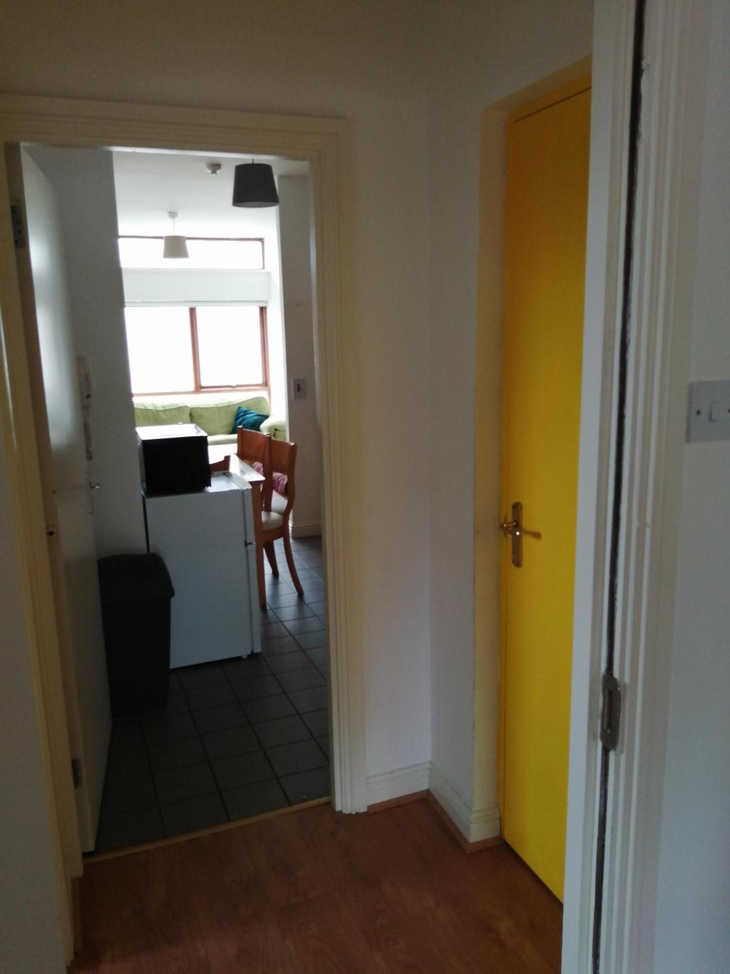 2 Bedroom, 2 Bathroom Apartment Dublin Eksteriør bilde