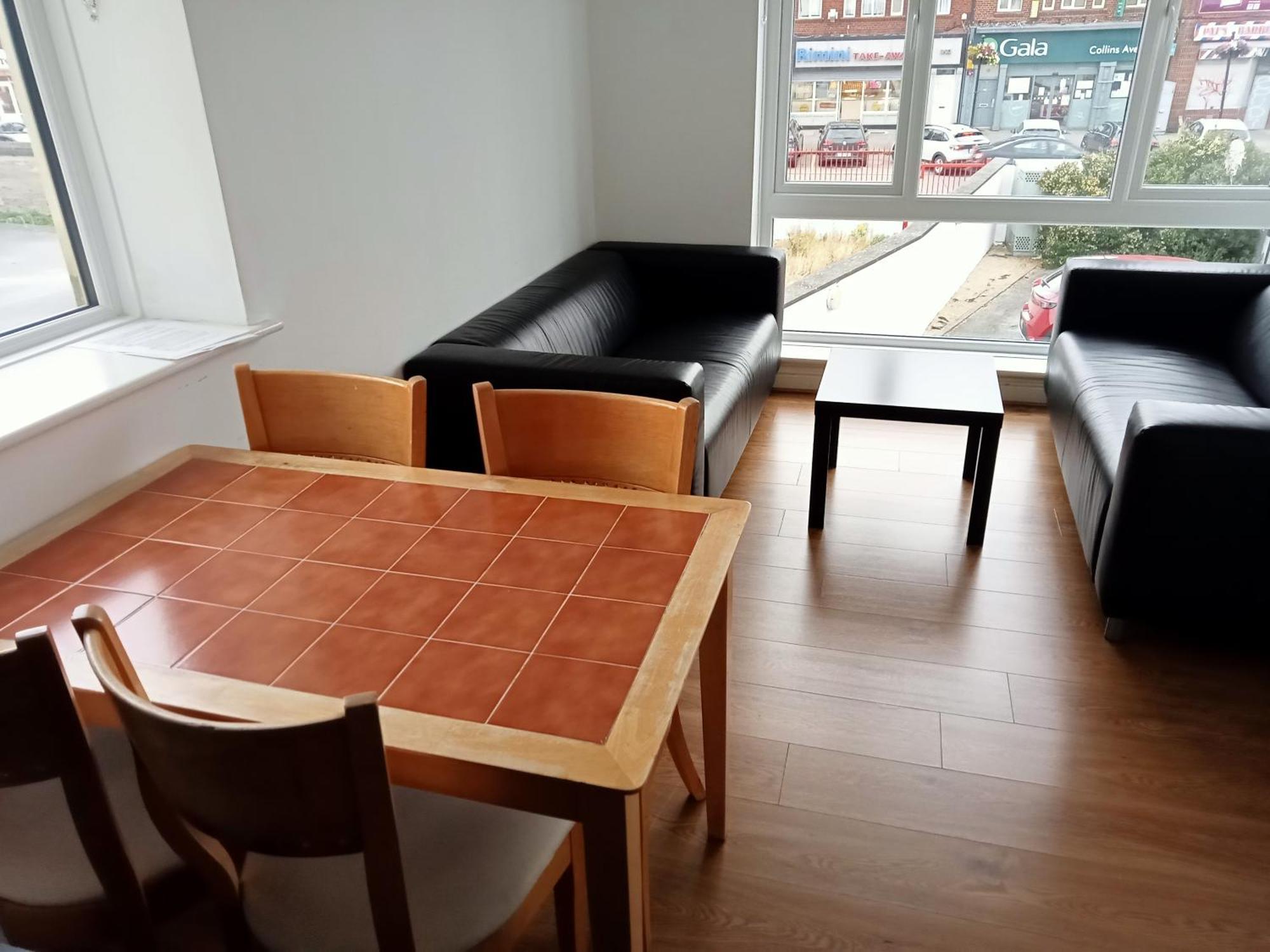 2 Bedroom, 2 Bathroom Apartment Dublin Eksteriør bilde